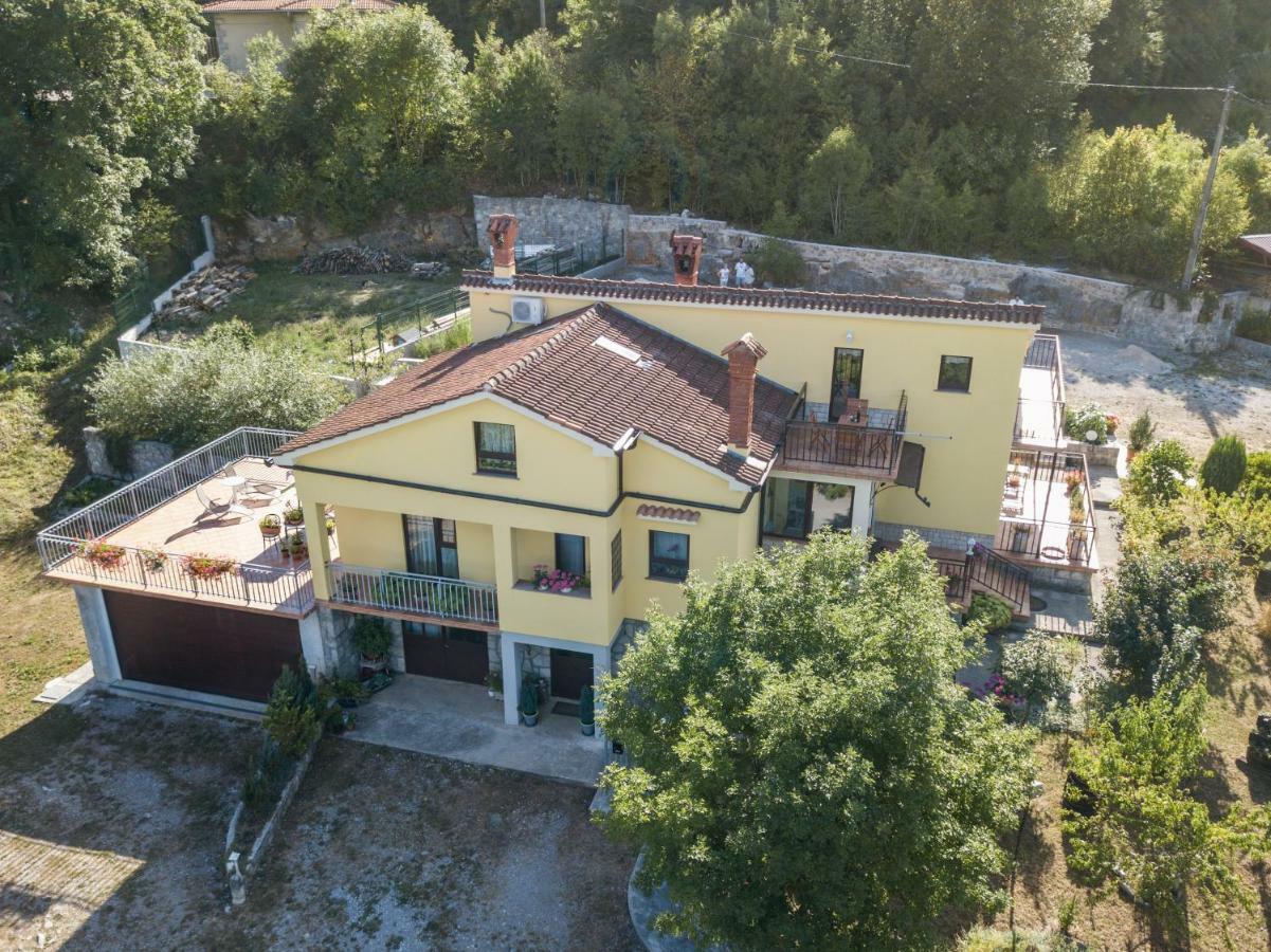 Apartment Tre Rose Zvoneca Exterior photo